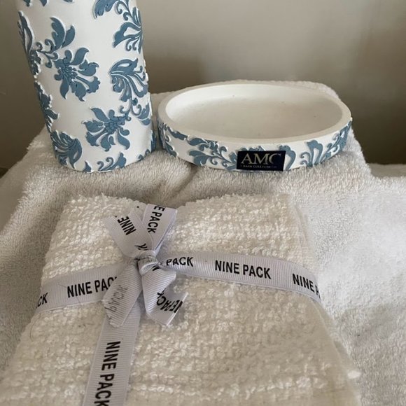 🆕 Blue Damask Toile  Pattern 2 piece Bathroom Vanity Set ! - Picture 7 of 8